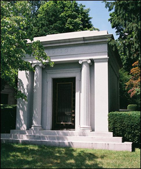 Edison_grave.jpg
