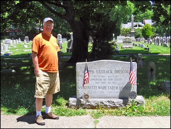 Driscol_grave2.jpg
