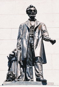 Lincoln statue